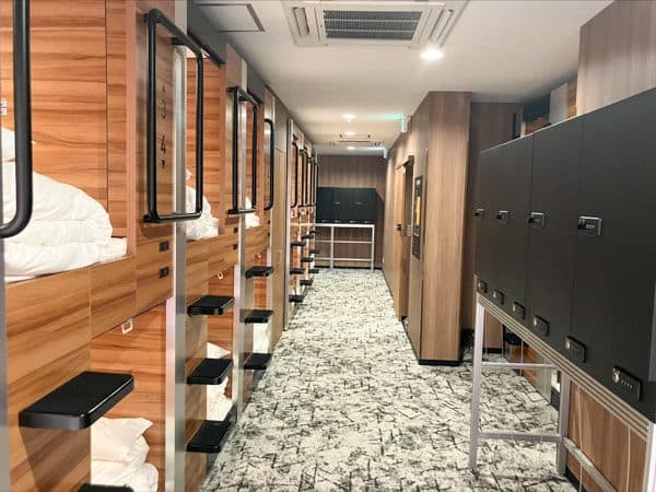 남성 전용 캡슐 MAX CABIN