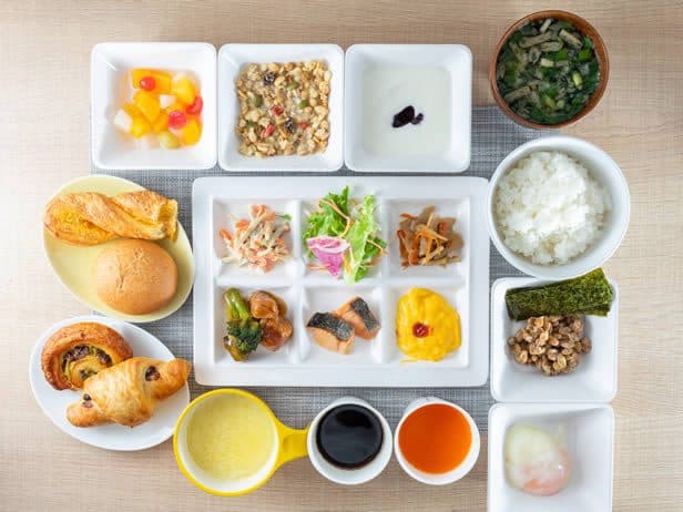 Free breakfast buffet