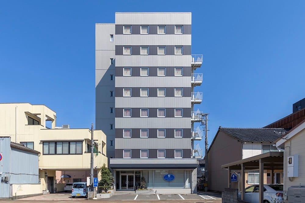 Facing Komatsu Station