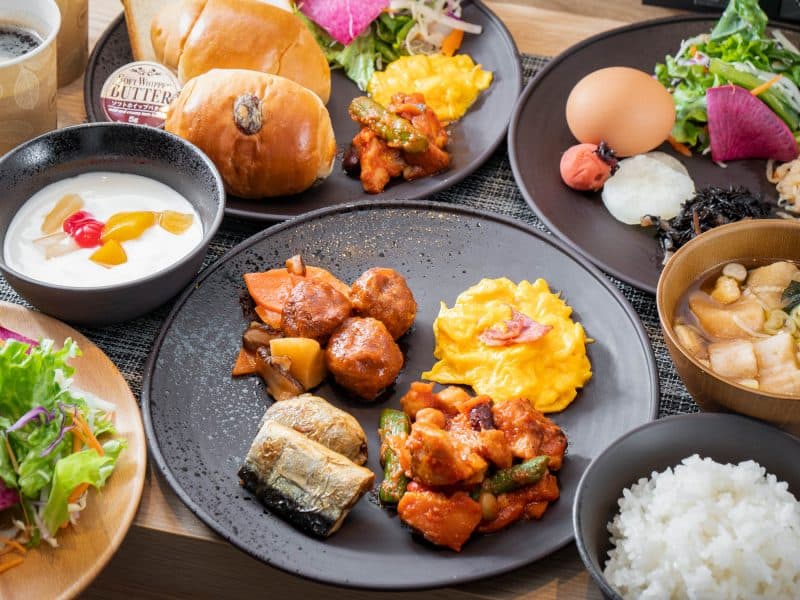 Free breakfast buffet