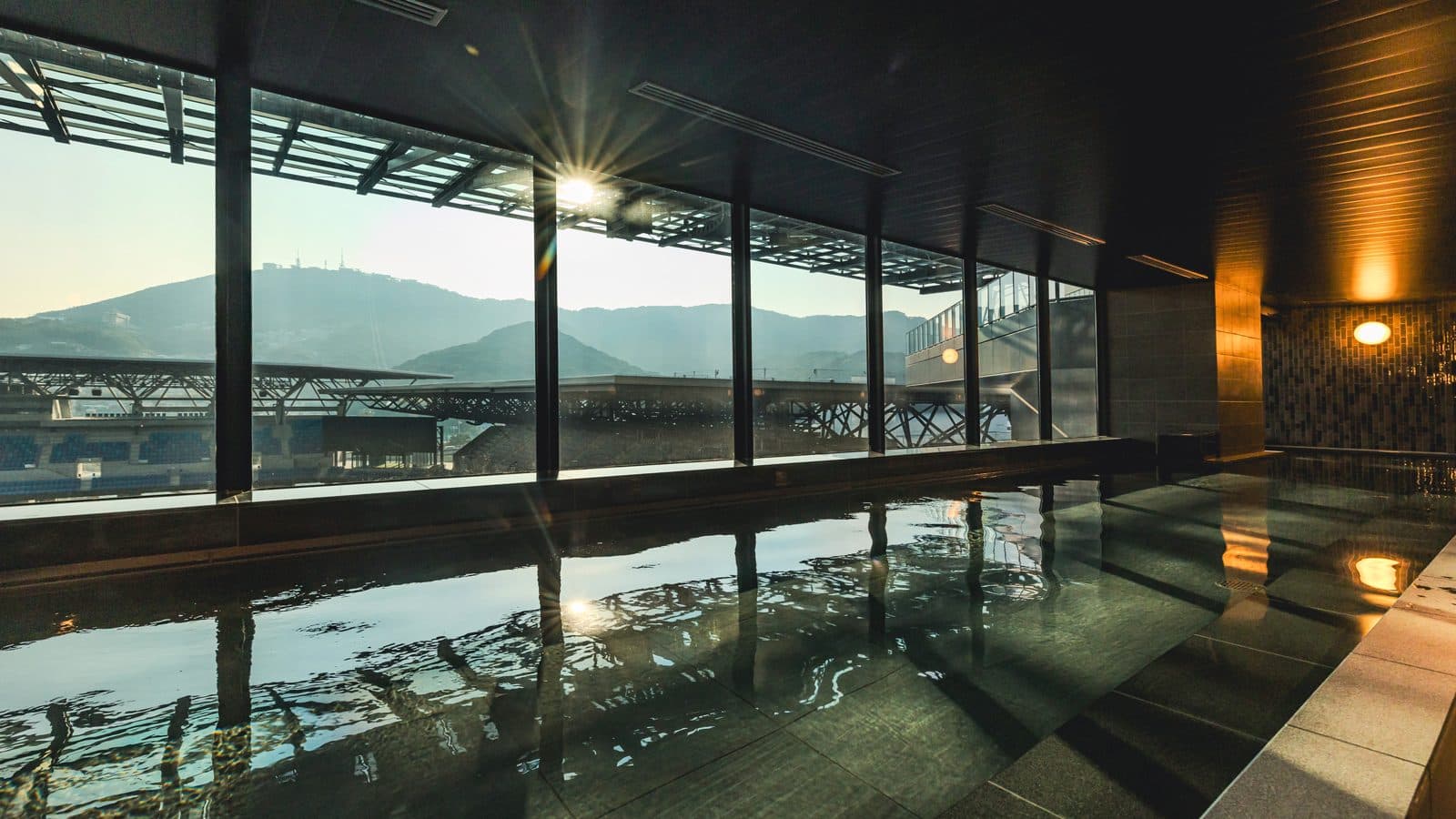 지하 1,500m 천연온천