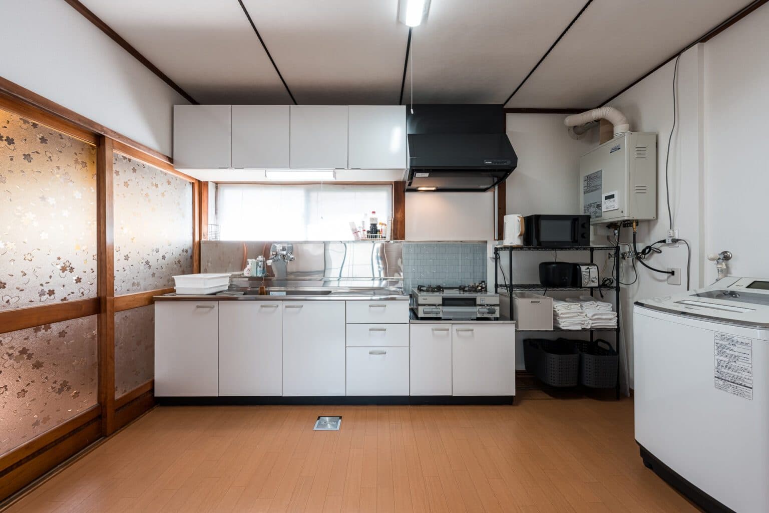 Fully equipped kitchen