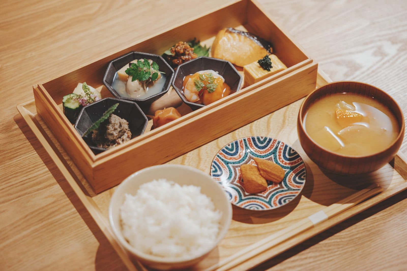 제철 일식 조식