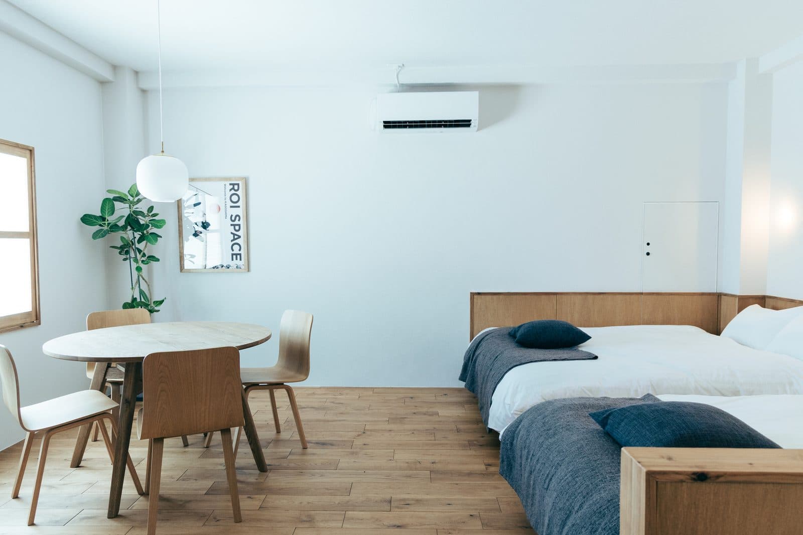 Spacious rooms, per-room rates