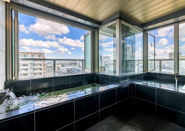 9th-floor view bath & sauna
