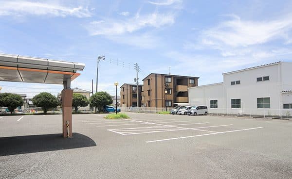Large free car park