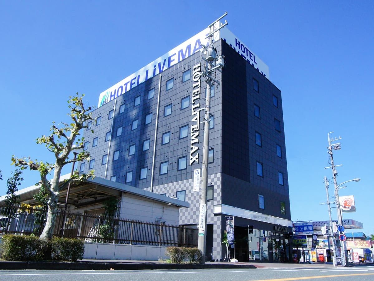 距车站步行3分钟