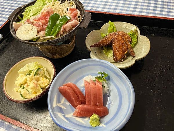 매일 바뀌는 식당 식사