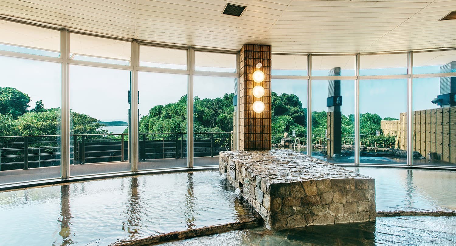 Open Communal Baths and Outdoor Tubs