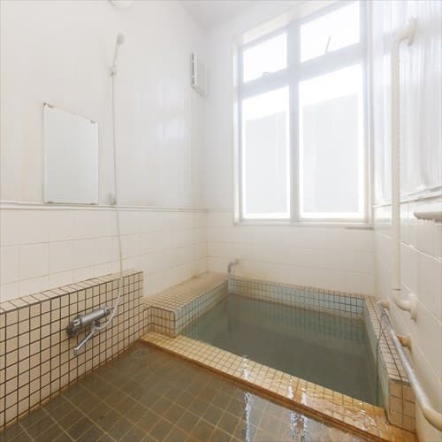 A Private Bath for Your Party