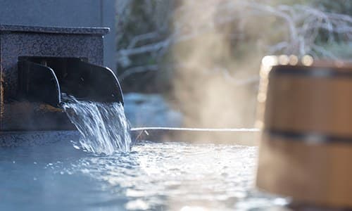Quiet Gardens and In-Room Open-Air Baths