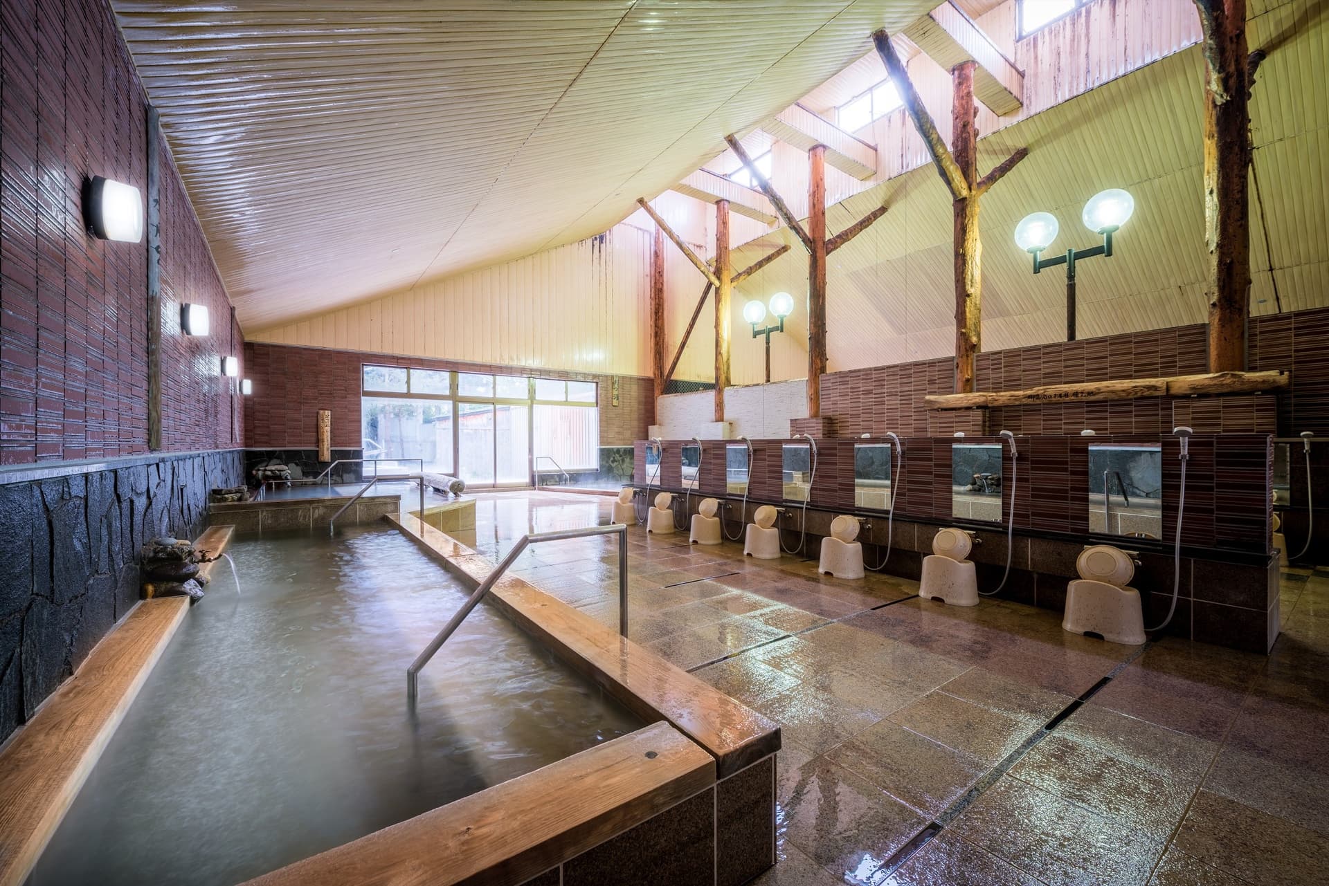 A Ship-Shaped Open-Air Bath