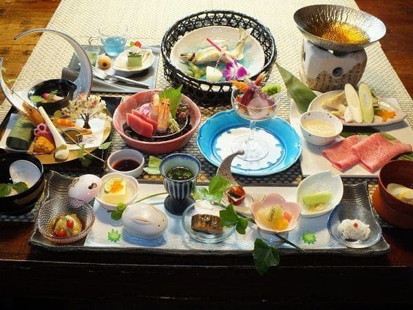 Kaiseki from Ryotei Suigetsu