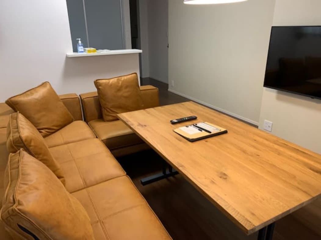 Room D · 카페풍 스위트