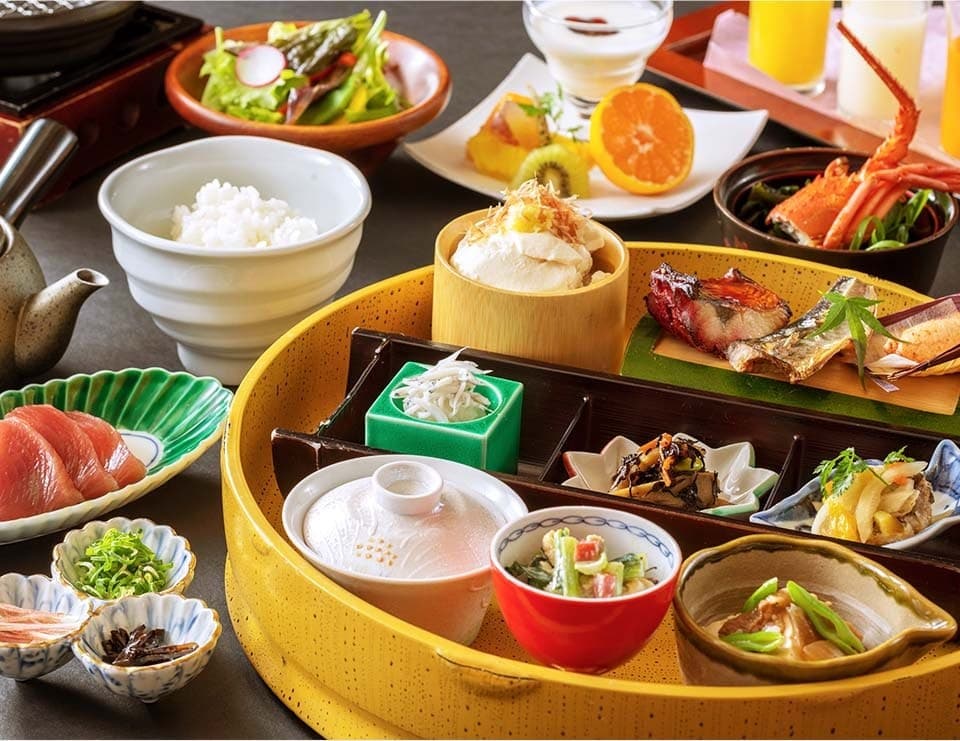Fine Dining from Breakfast to Late-Night Bites