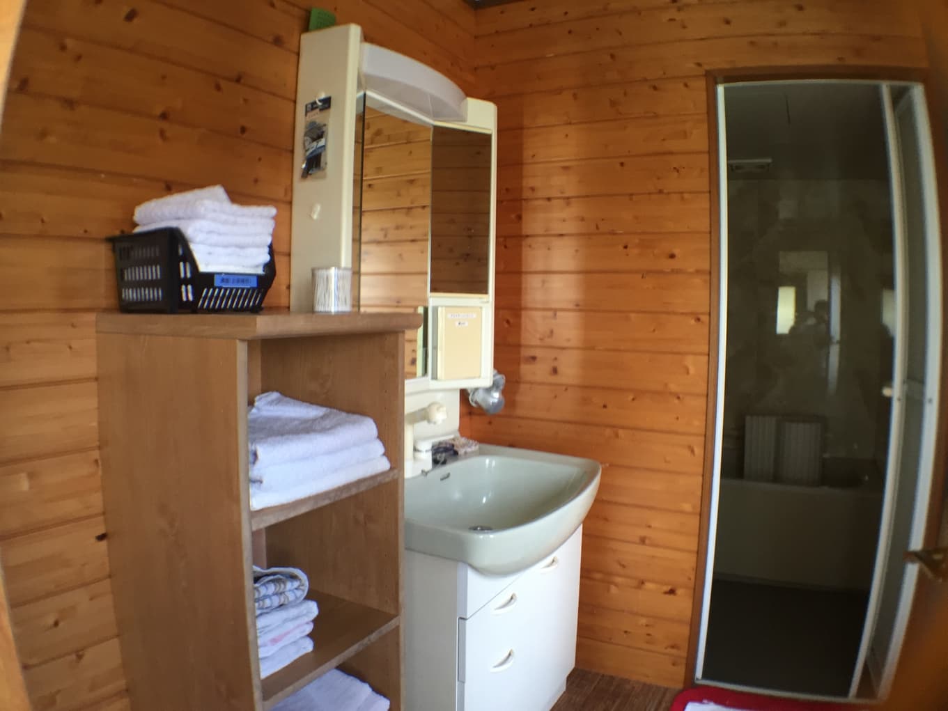 Amenities and Dining