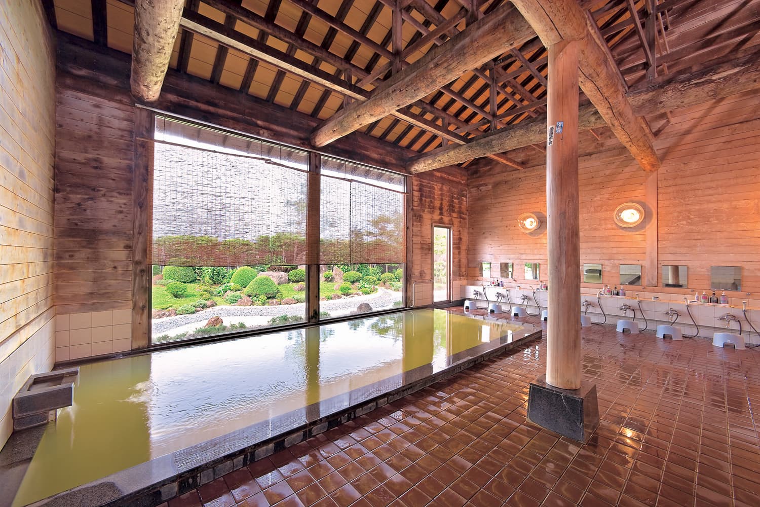 A Natural Hot Spring Gentle on the Skin
