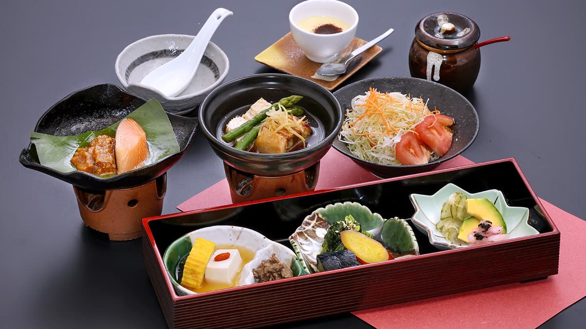 A Morning Built Around Freshly Cooked Rice