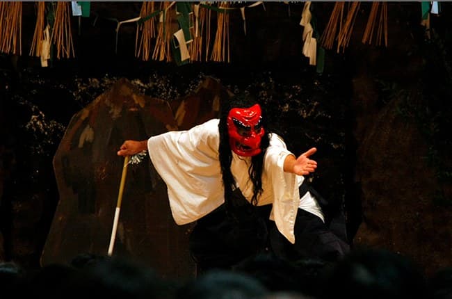 A Base for a Takachiho Myth-Themed Trip