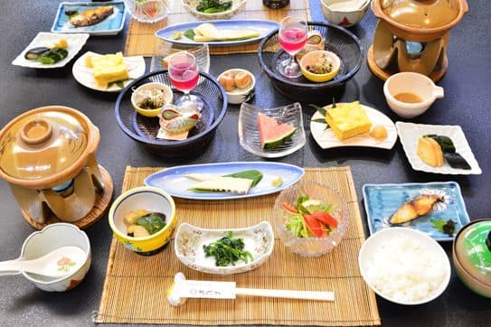 숙박 전용, 조식은 선택