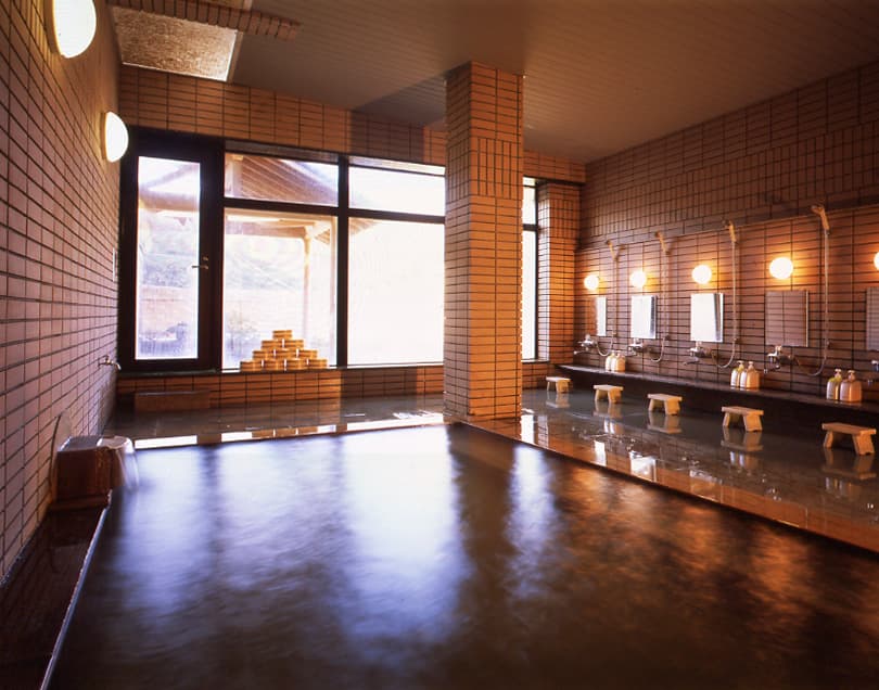 A Ryokan Deep in the Wilds