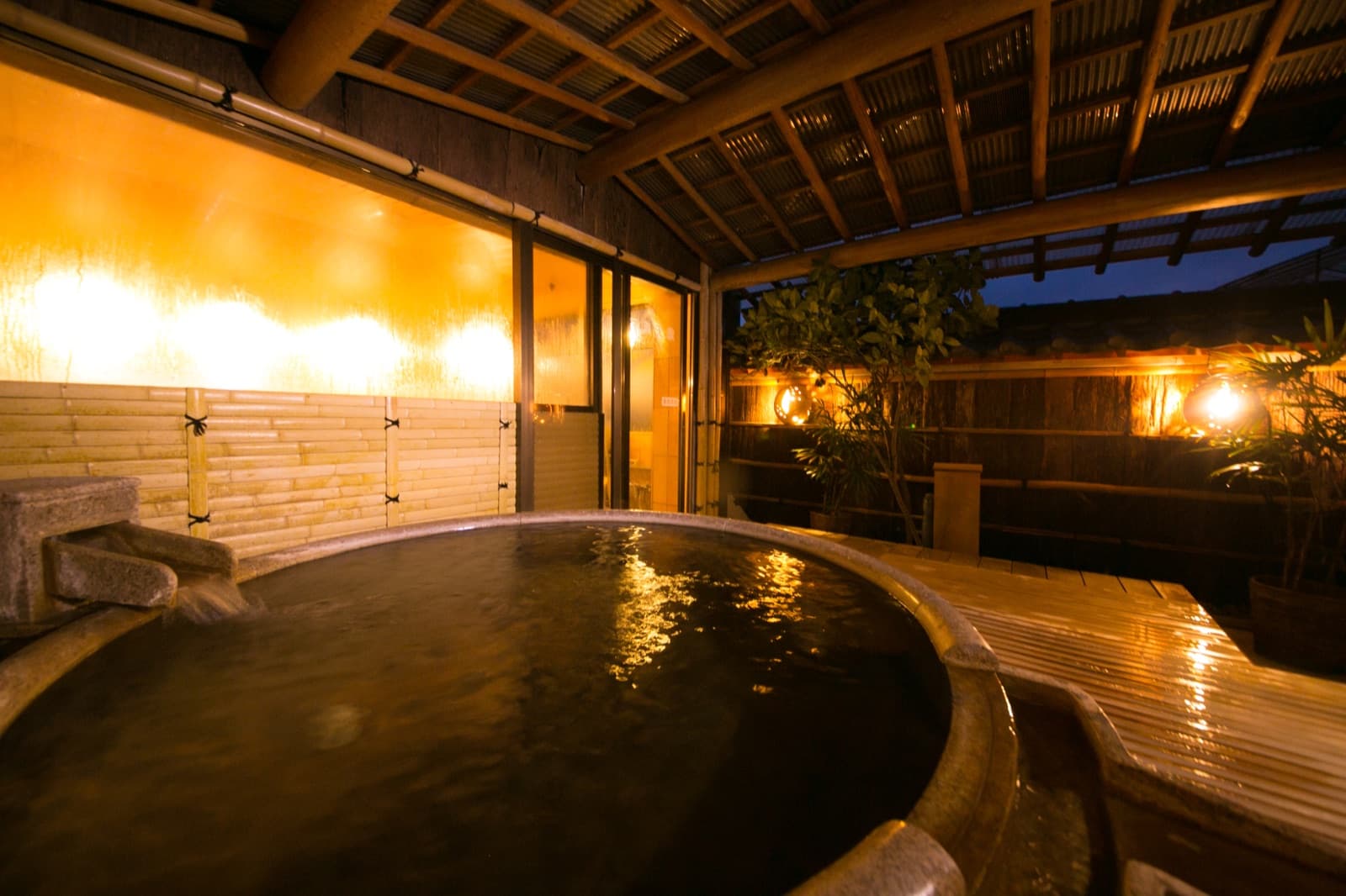 An Open-Air Bath Full of Fresh Air