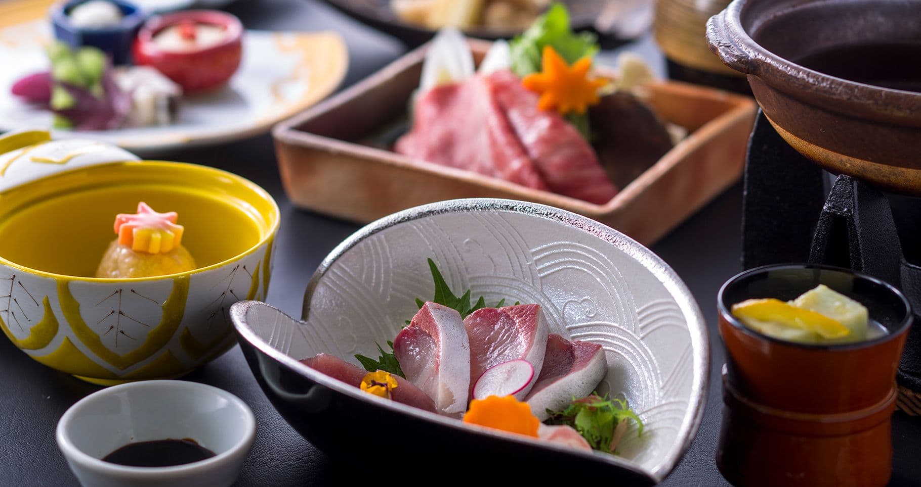 Keyaki Dining and In-Room Meals