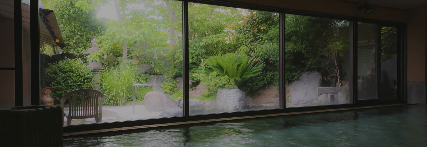 Open-air and private baths