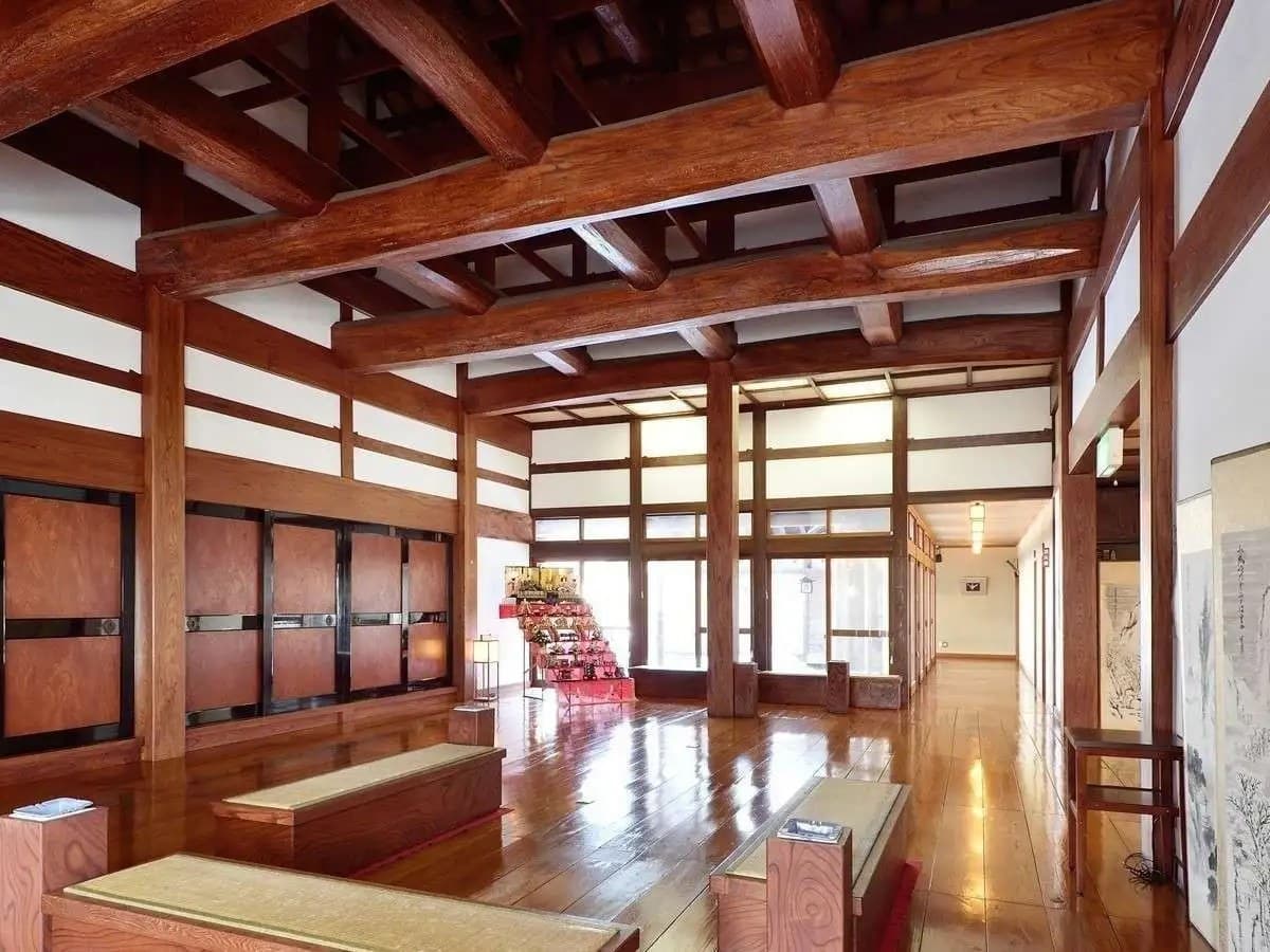 A Warm Wooden Lobby and Pottery