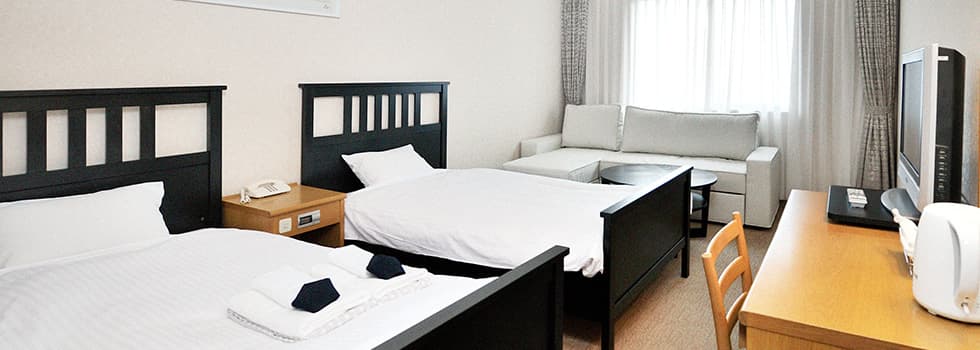 Ocean-View Twin Rooms