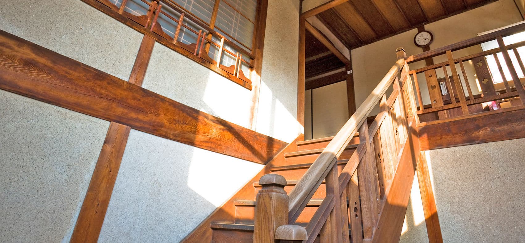 Uguisubari Corridors and Old-World Charm