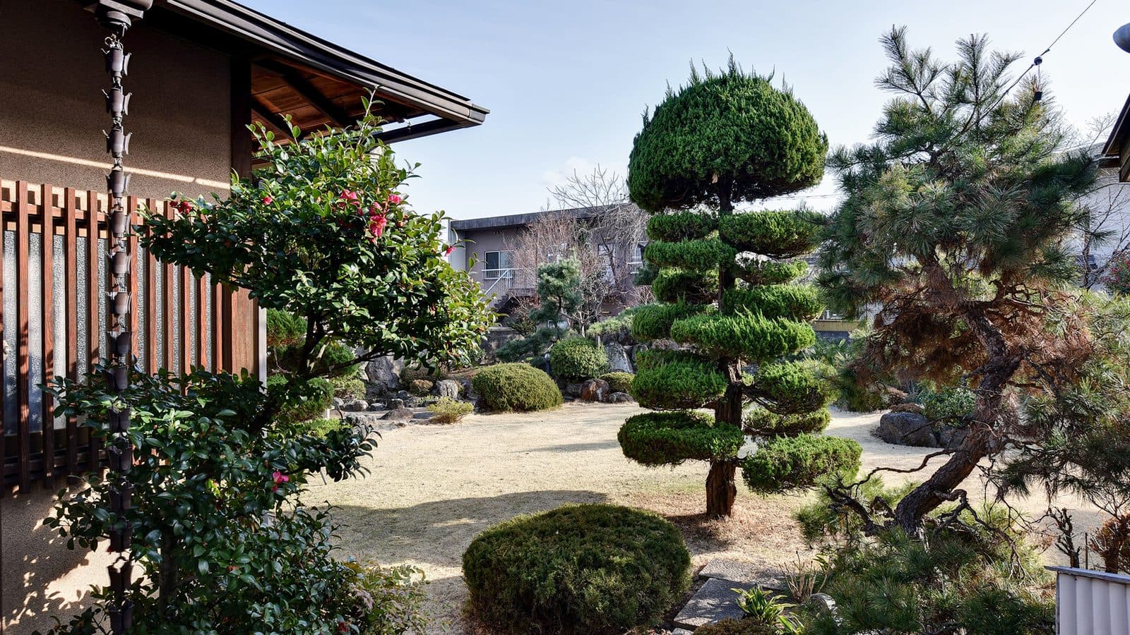 유무라온천 라쿠스이엔