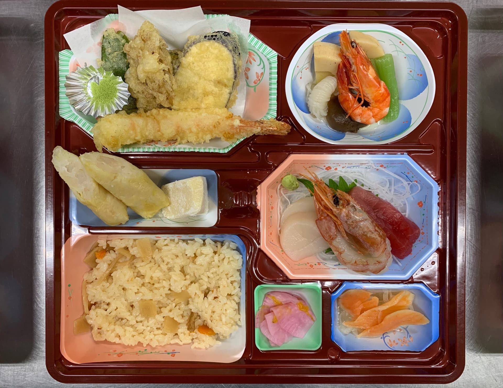히나이지도리 향토 식당