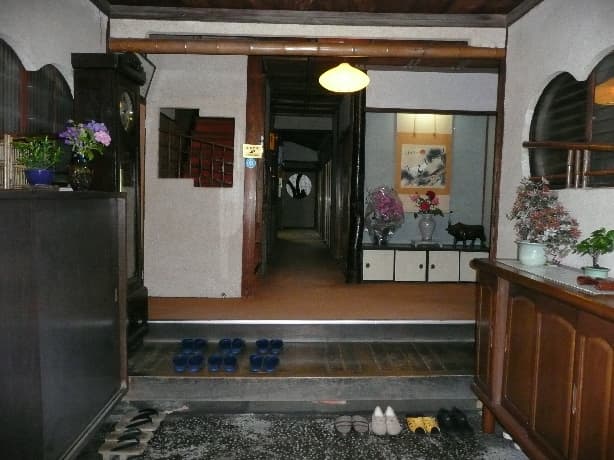 역과 항구가 지척인 최적의 입지
