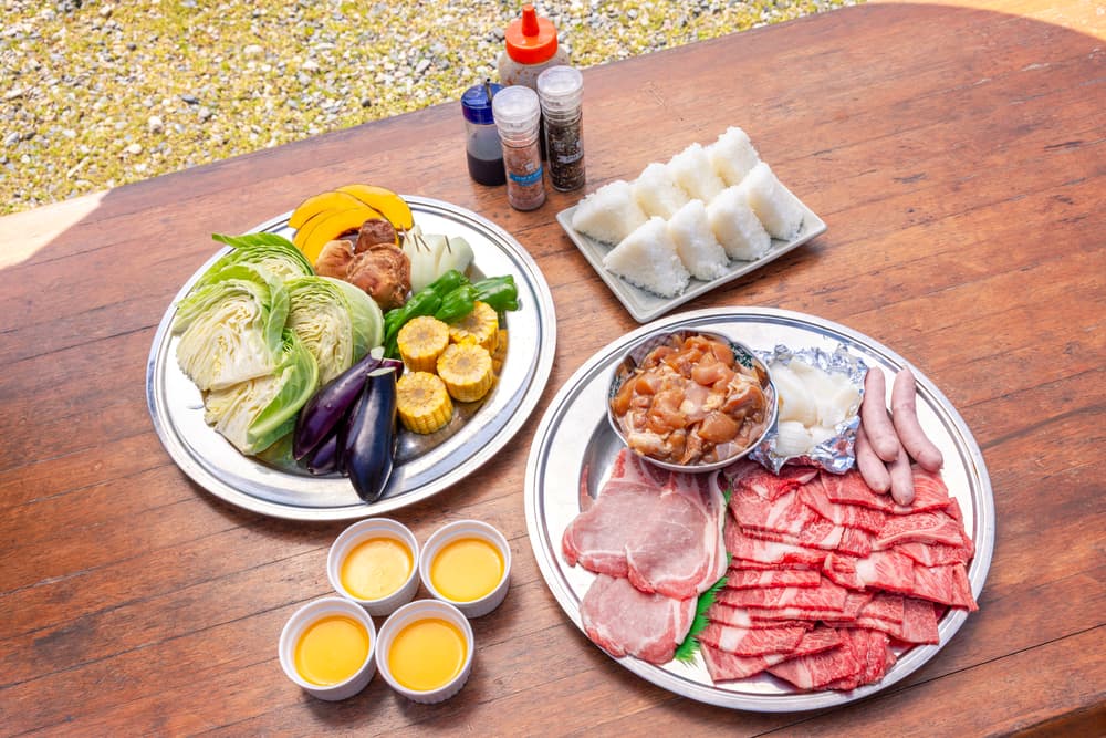 시가의 로컬 BBQ 요리