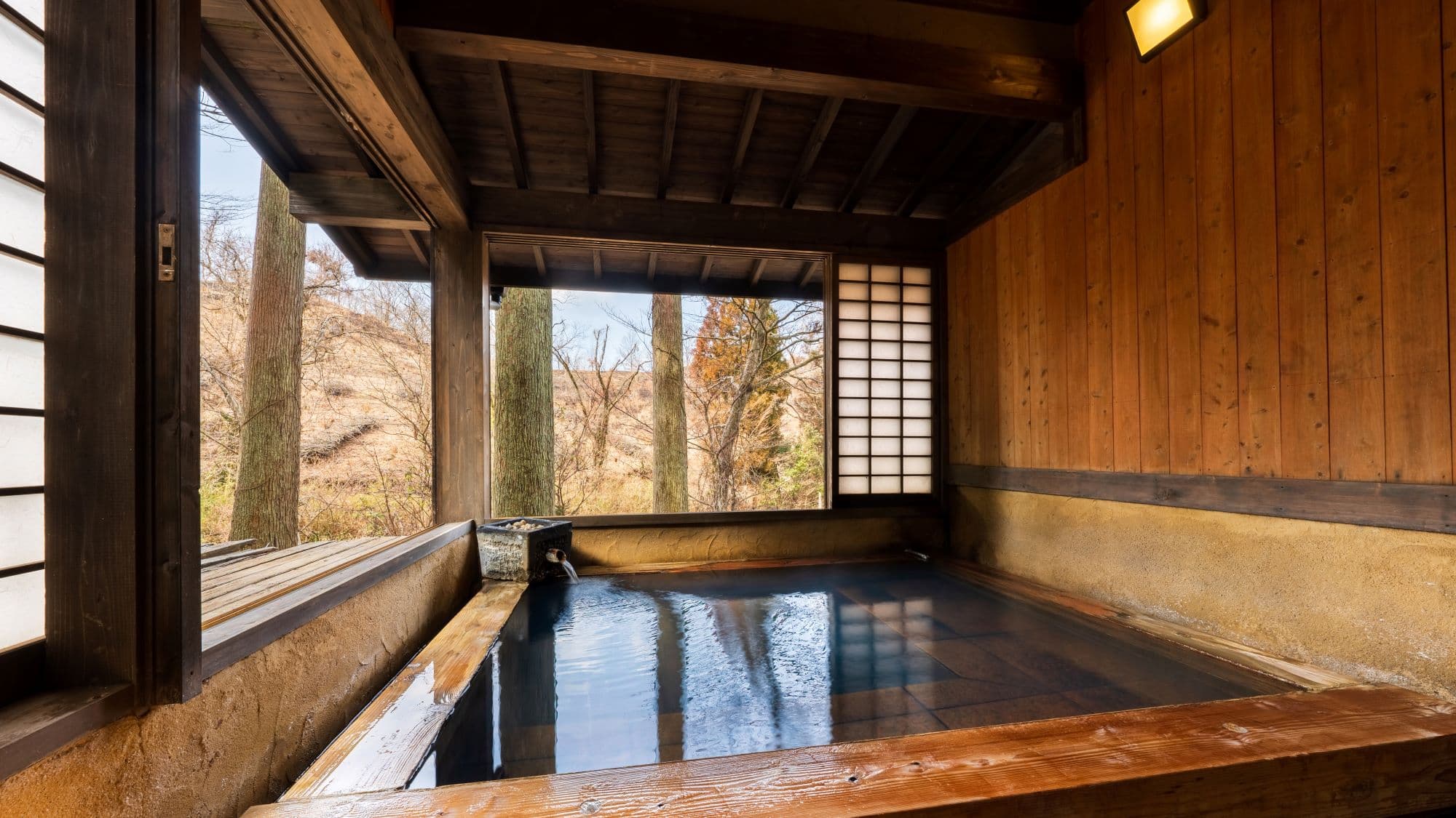 滝つぼ温泉　るりの湯