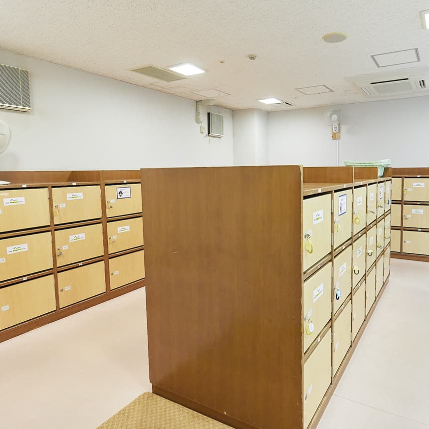 Open-air bathing through the year