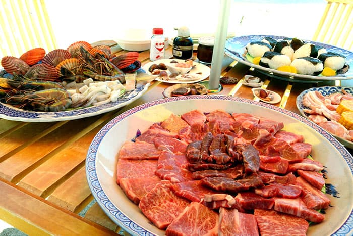Barbecue and Chanbara Clams