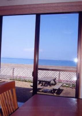 Meals with the Sea in View