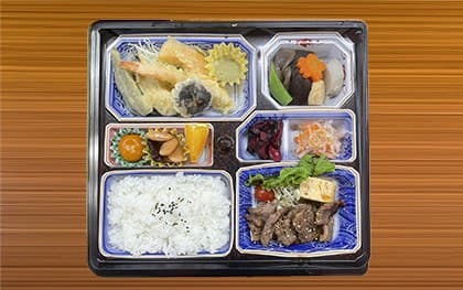 Dinner sets and bento, by reservation