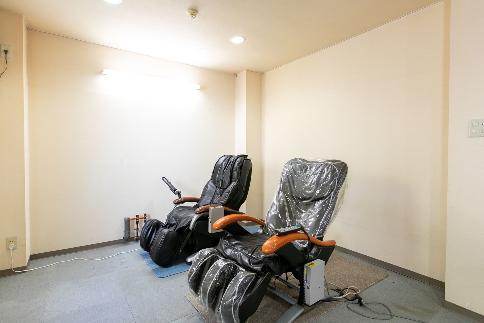 Lobby and facilities