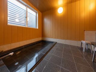 Three Lockable Private Baths