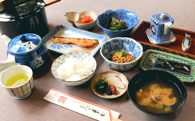 A Clean, Careful Breakfast