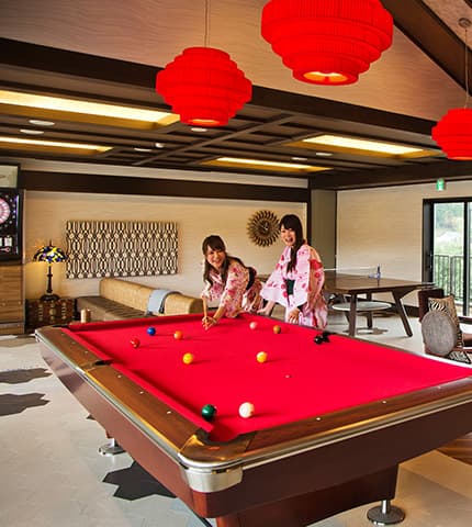 Lounges and Facilities — Even the Waiting Is a Luxury