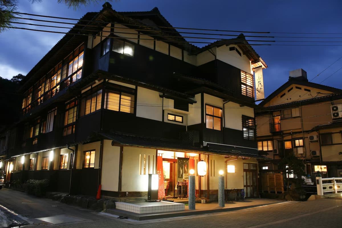 기노사키 온천 오야도 하쿠산 하나만다라