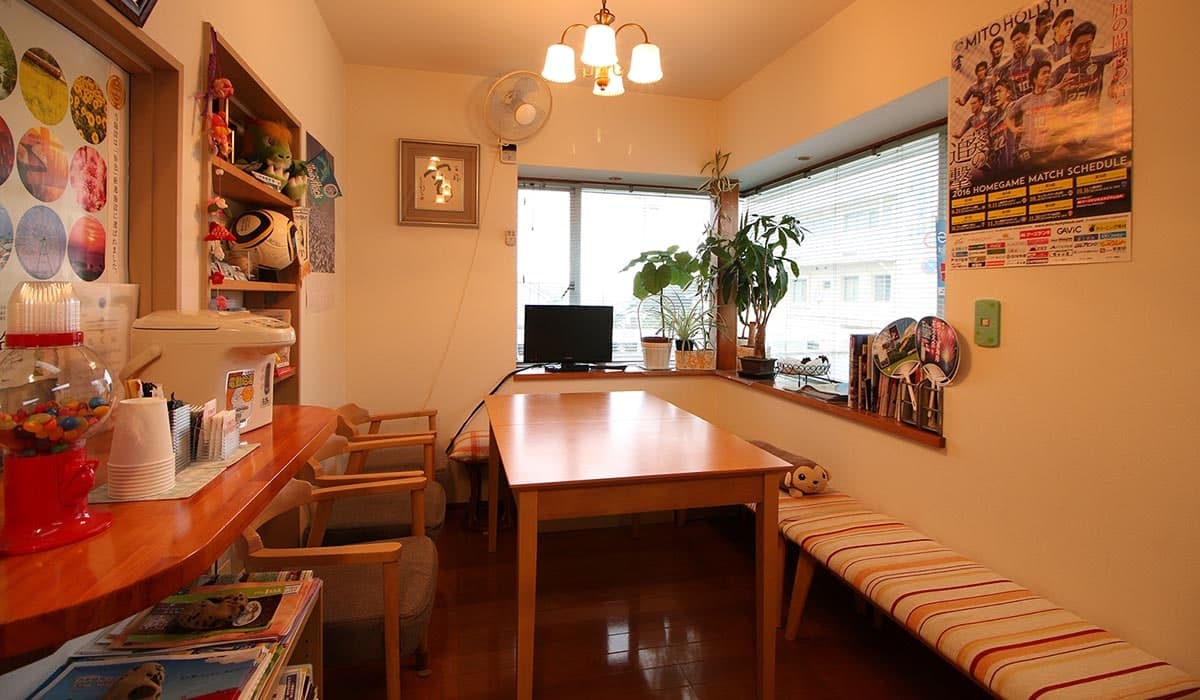 A Cozy Lounge and Convenient Access