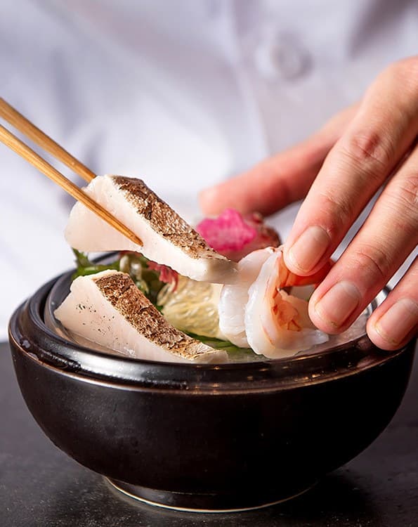 Kaiseki Featuring Shimane's Mountain and Sea Delicacies