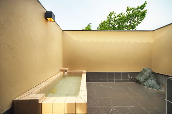 Free Private Open-Air Baths