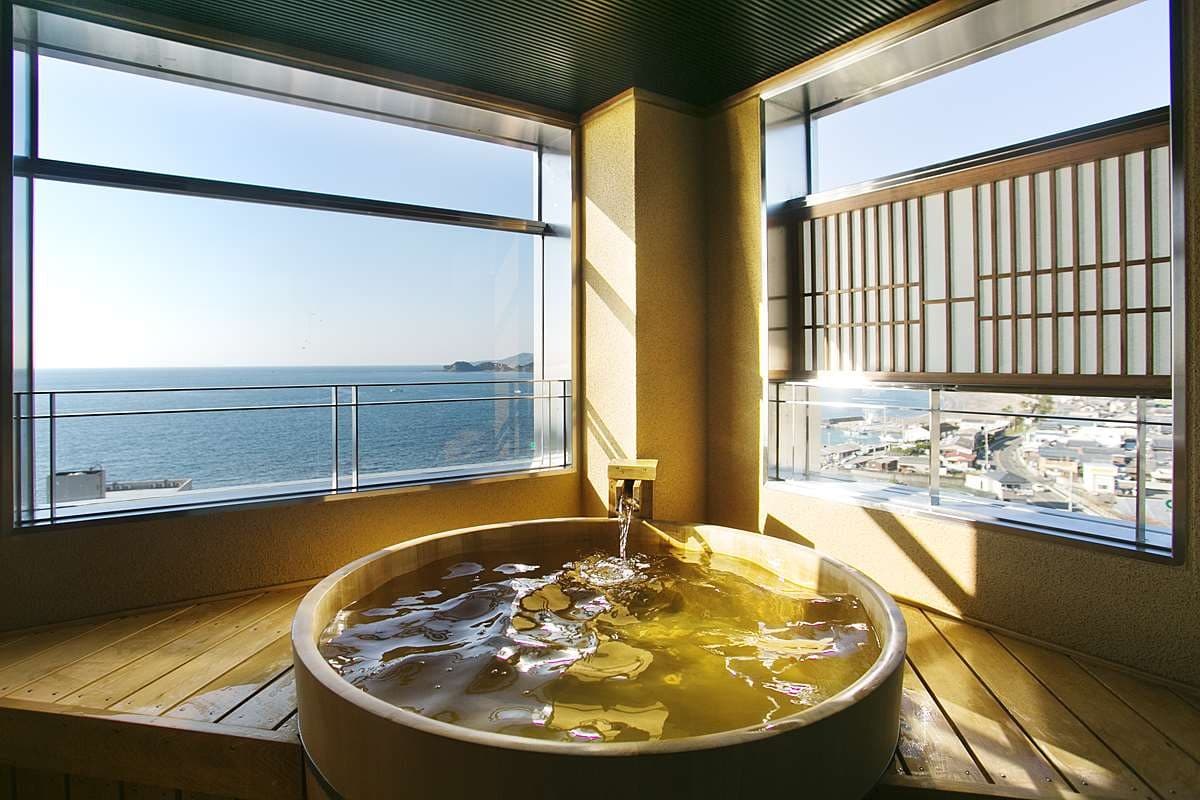The Beauty Waters of Minabe Onsen