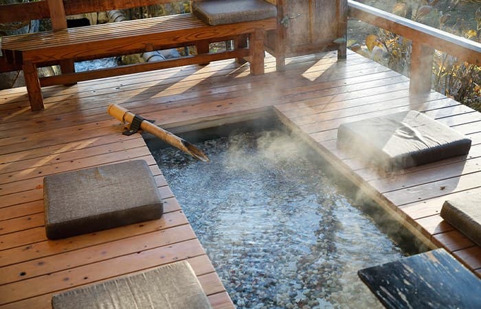 The Private Bath Hoyu and a Footbath Garden